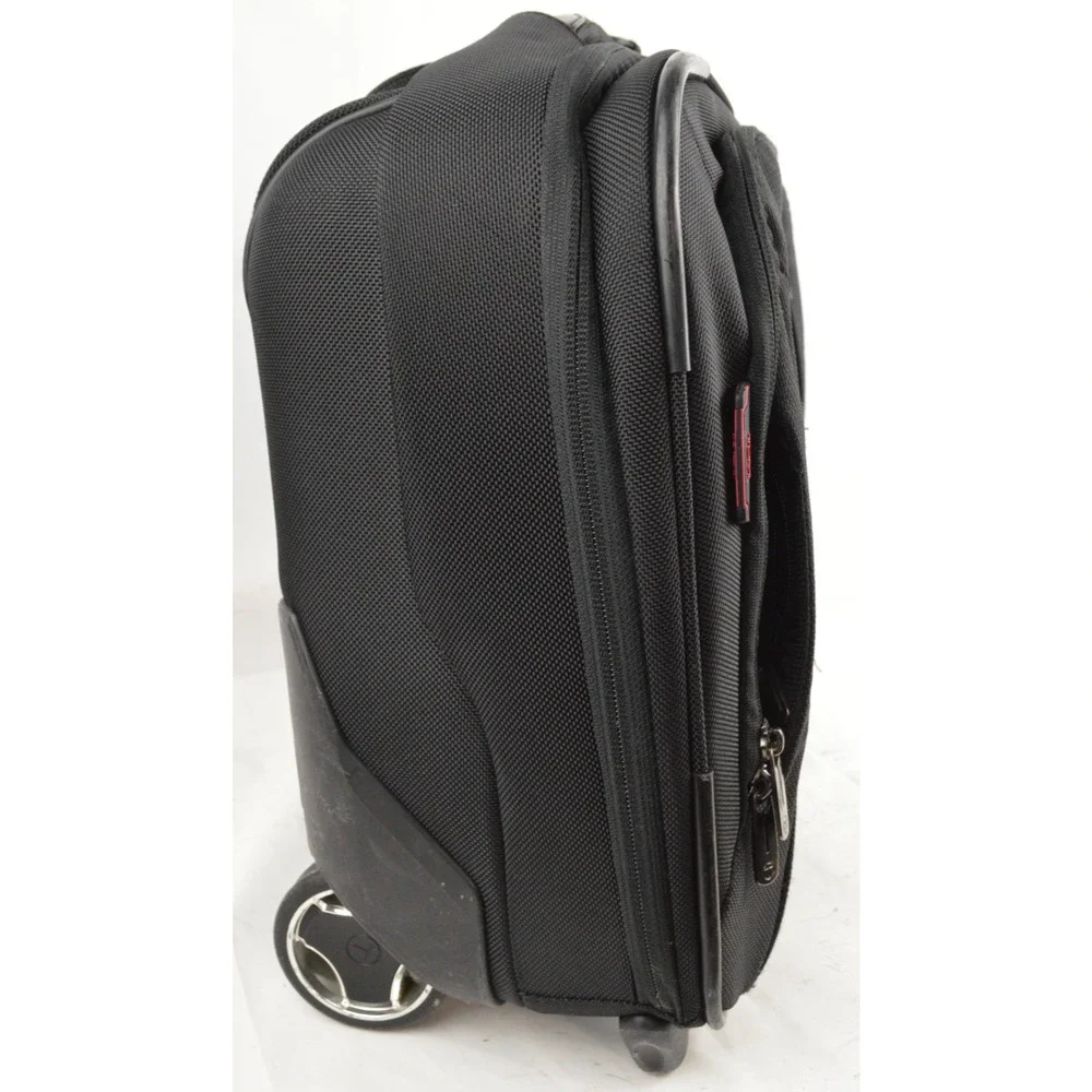 Tumi pre owned